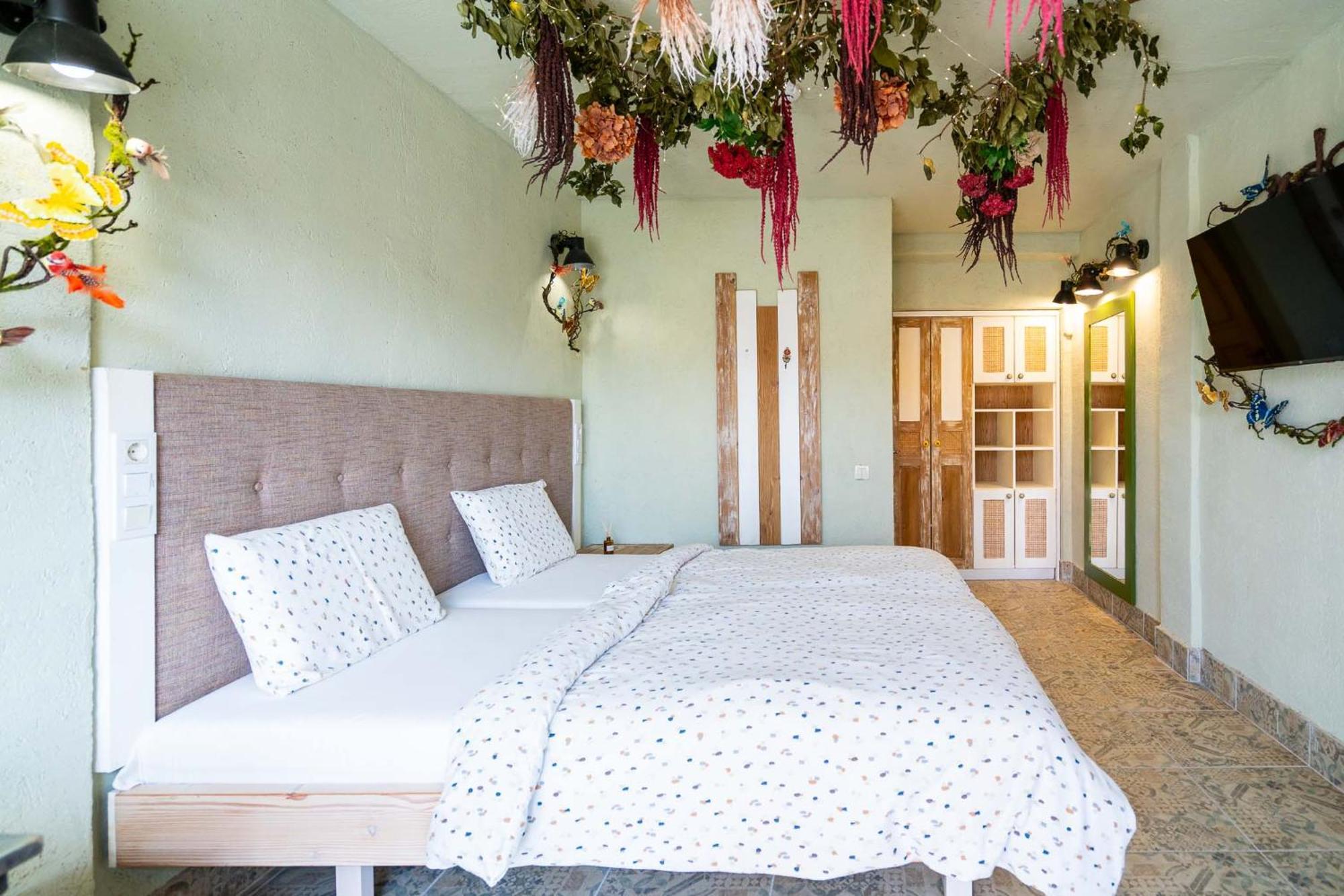 Hotel Casa Art Oreshak  Luaran gambar