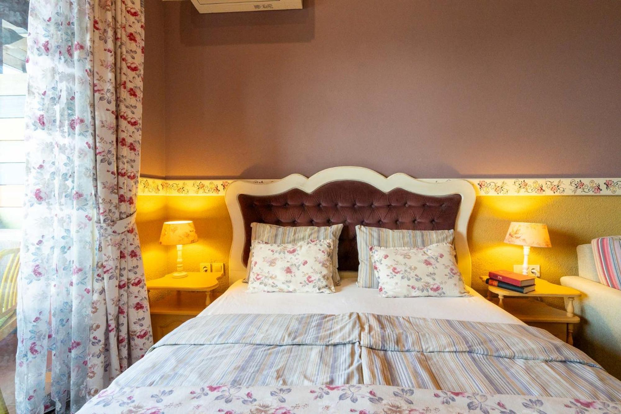 Hotel Casa Art Oreshak  Luaran gambar